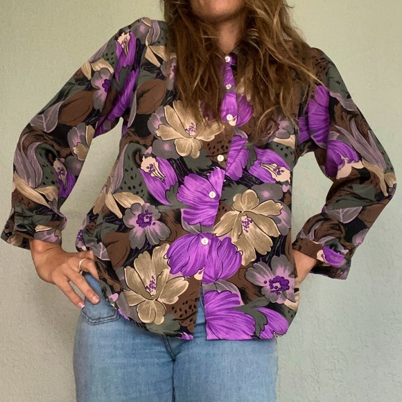 Floral Button-Up - Picture 7 of 10